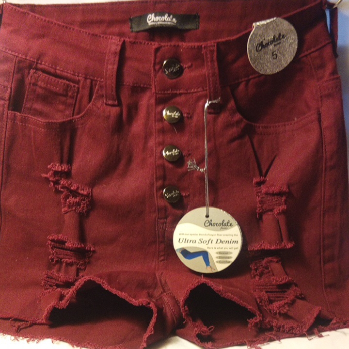 Chocolate Brand Young Women High Waist Distressed Burgundy Shorty Shorts Size 5